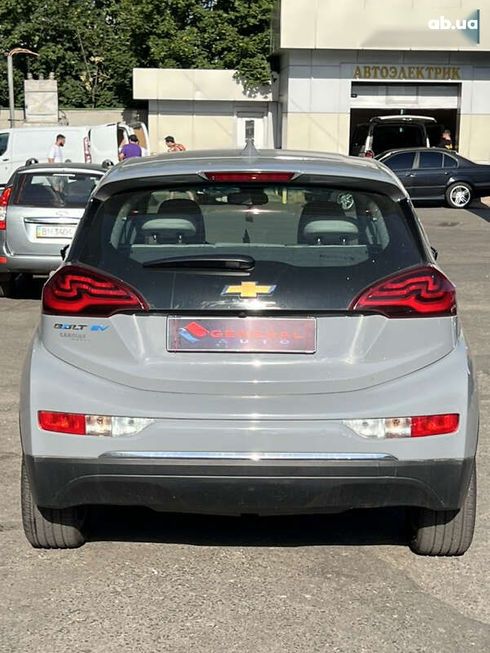 Chevrolet Bolt 2020 - фото 17