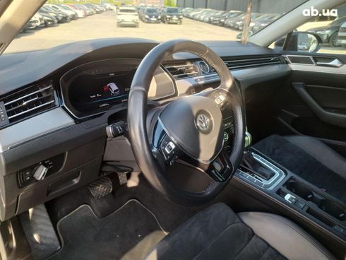 Volkswagen Passat 2019 черный - фото 37