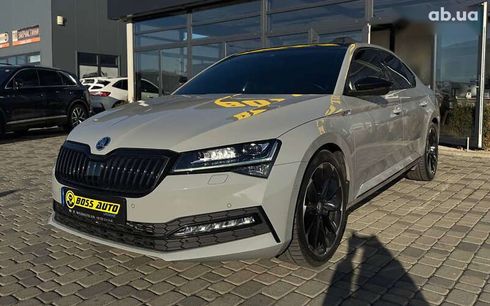 Skoda Superb 2020 - фото 3