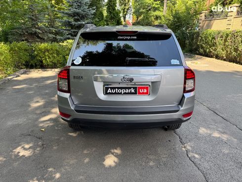 Jeep Compass 2016 серый - фото 7