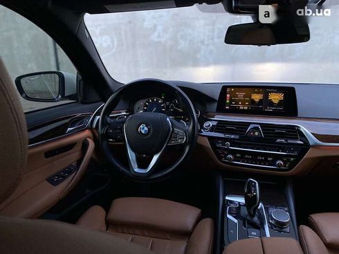 BMW 5 серия 2018 - фото 26