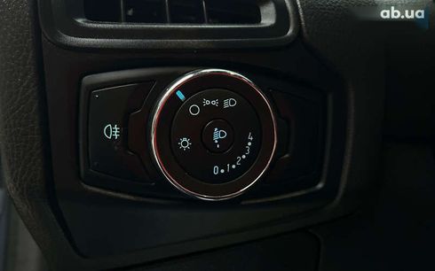 Ford Focus 2011 - фото 16