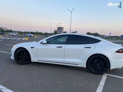 Tesla Model S 2016 - фото 10