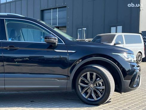 Volkswagen Tiguan 2021 черный - фото 4