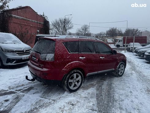 Mitsubishi Outlander 2008 красный - фото 12