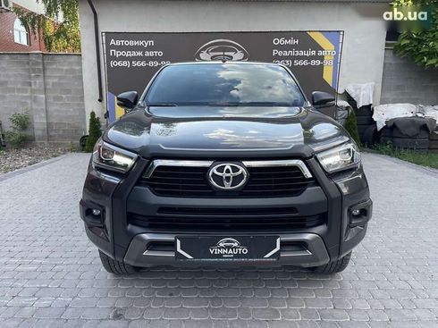 Toyota Hilux 2022 - фото 7