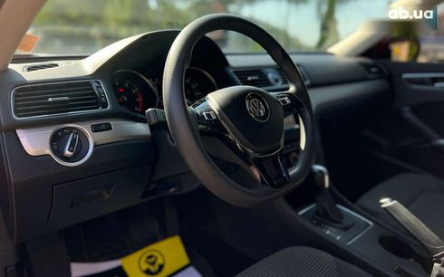 Volkswagen Passat 2016 - фото 16