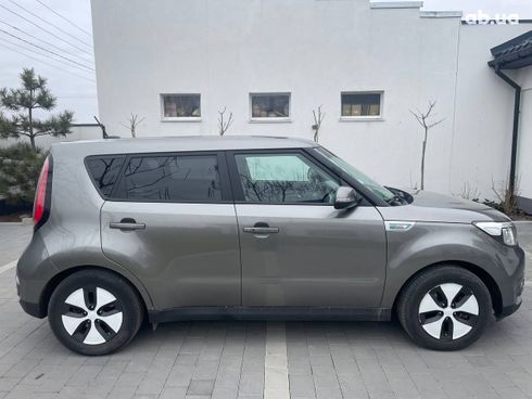 Kia Soul 2016 серый - фото 17