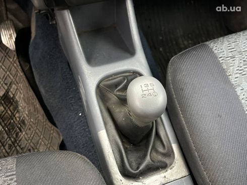 Daihatsu Terios 2000 синий - фото 10