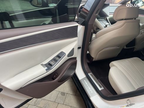 Denza Z9 2024 белый - фото 8