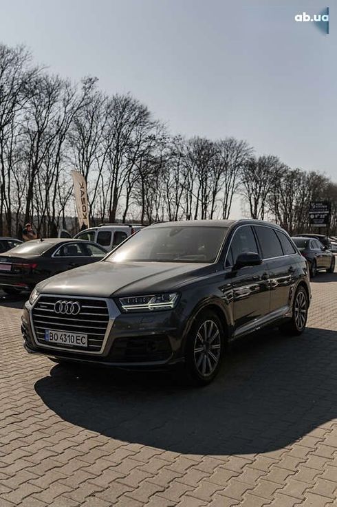 Audi Q7 2018 - фото 6