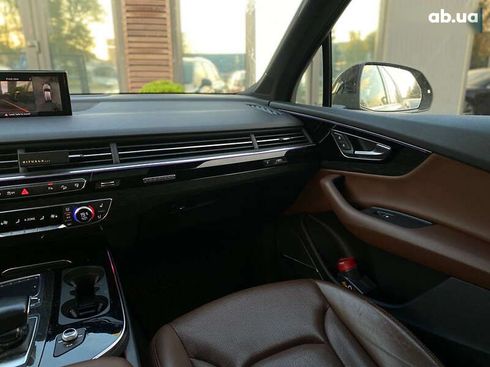 Audi Q7 2017 - фото 14