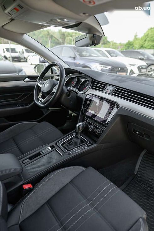 Volkswagen passat alltrack 2020 - фото 16