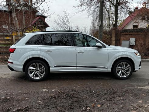 Audi Q7 2023 белый - фото 26