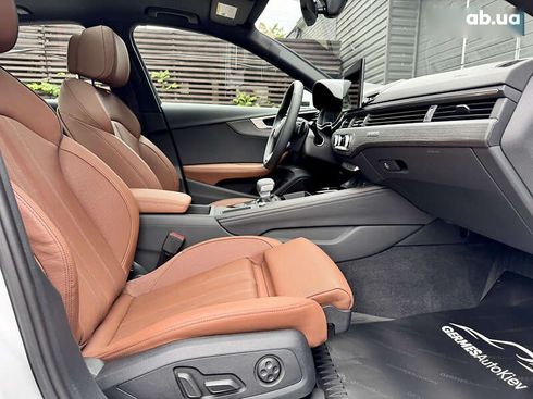 Audi A4 2023 - фото 24