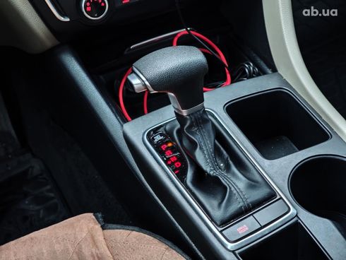 Kia Optima 2018 красный - фото 18