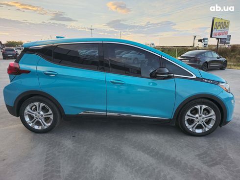 Chevrolet Bolt 2020 синий - фото 5