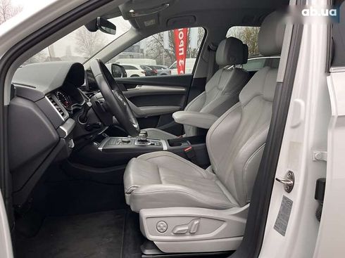 Audi Q5 2017 - фото 12