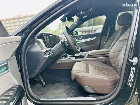 BMW 7 серия 2023 - фото 20