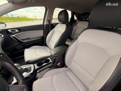 Kia Cee'd 2019 белый - фото 19