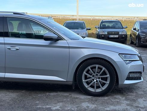 Skoda Superb 2019 серый - фото 6