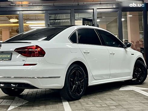 Volkswagen Passat 2018 - фото 13