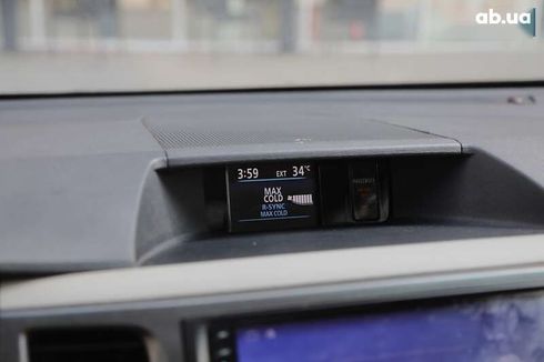 Toyota Sienna 2010 - фото 17