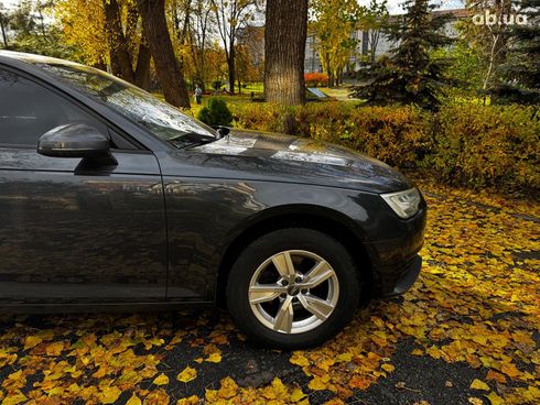 Audi A4 2016 серый - фото 15