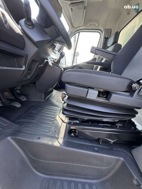 Renault Master 2021 - фото 16