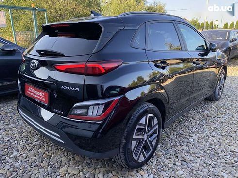 Hyundai Kona Electric 2022 - фото 17