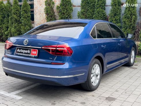 Volkswagen passat b8 2017 синий - фото 17
