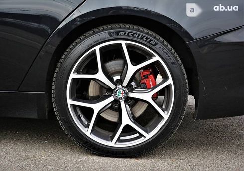 Alfa Romeo Giulia 2018 - фото 12