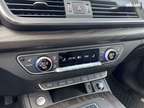 Audi Q5 2020 - фото 30