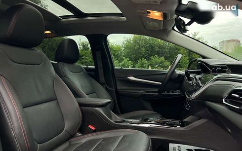 Chevrolet Bolt 2023 - фото 9