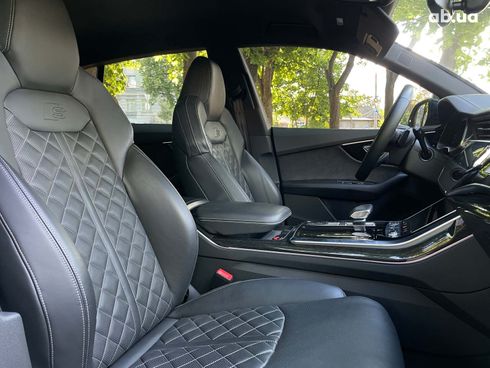 Audi Q8 2021 синий - фото 19