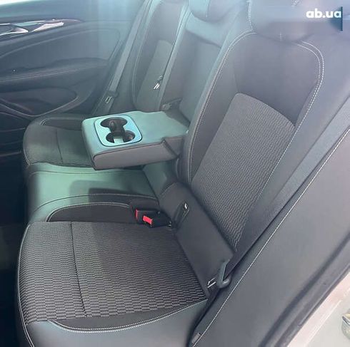 Opel Insignia 2021 - фото 12