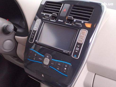 Nissan Leaf 2012 серый - фото 17