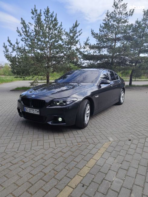 BMW 5 серия 2015 серый - фото 5