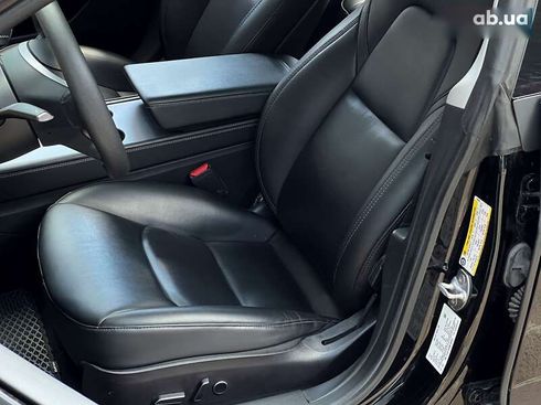 Tesla Model 3 2021 - фото 12