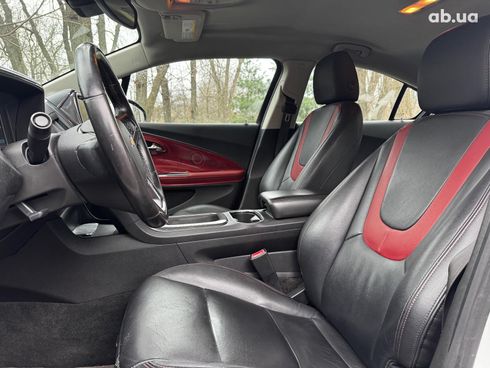 Chevrolet Volt 2012 белый - фото 27