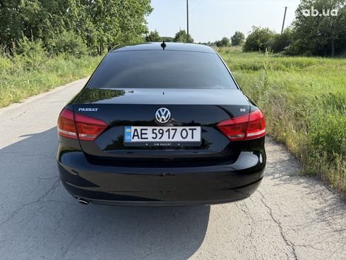 Volkswagen Passat 2013 черный - фото 17
