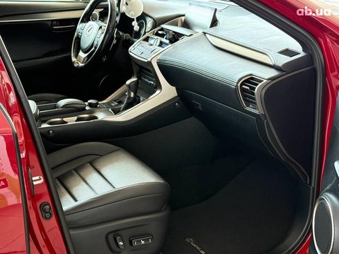 Lexus NX 2016 красный - фото 26