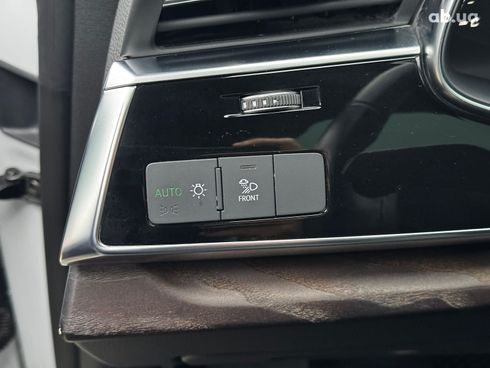 Audi Q8 2021 белый - фото 38