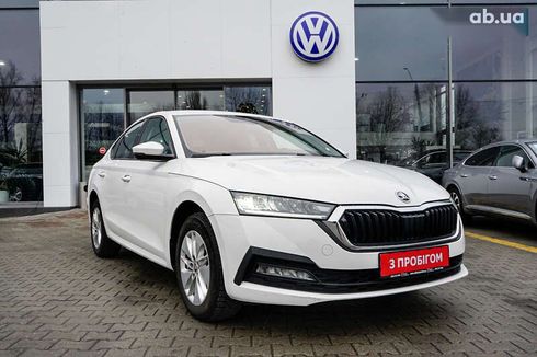 Skoda Octavia 2020 - фото 2