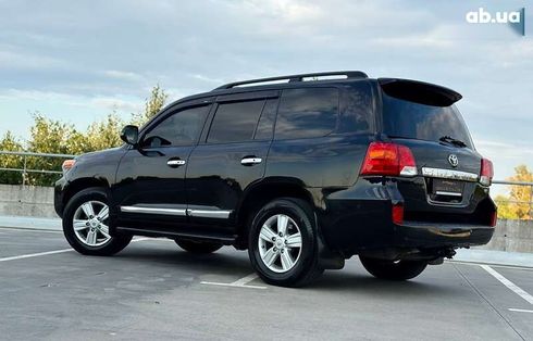 Toyota Land Cruiser 2012 - фото 11