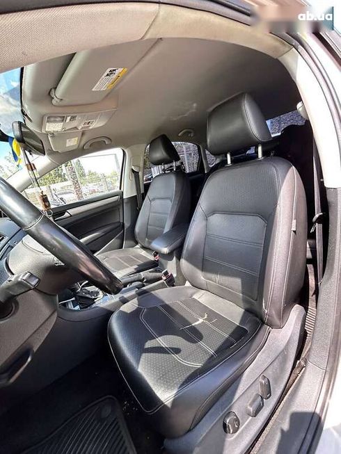 Volkswagen Passat 2014 - фото 17