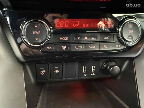 Mitsubishi Eclipse 2021 синий - фото 21