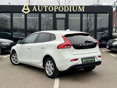 Volvo V40 2013 - фото 11