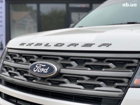 Ford Explorer 2018 белый - фото 4