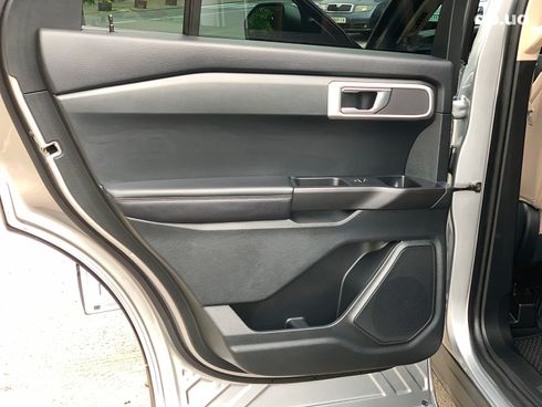 Ford Explorer 2020 серый - фото 21